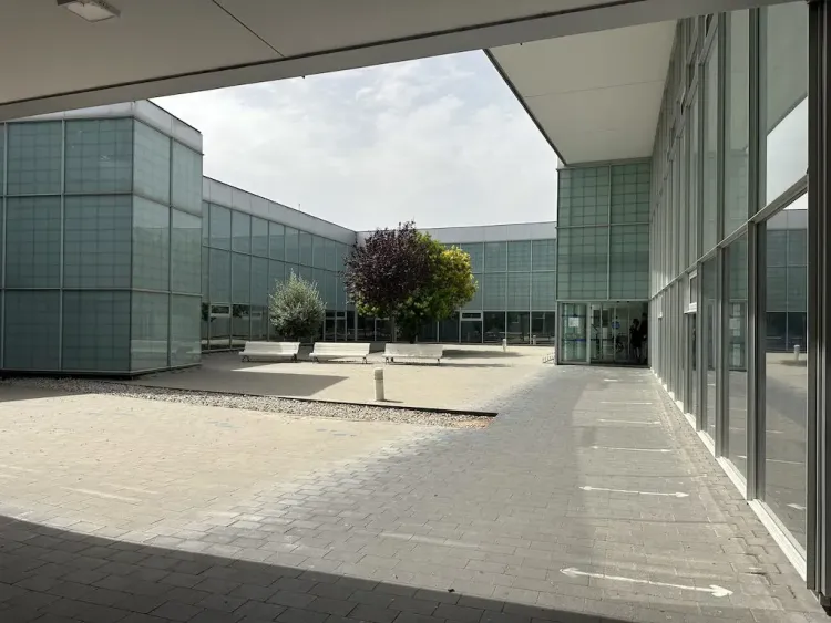 Clam d’alcaldes del Baix Llobregat contra els tancaments de centres d’atenció primària